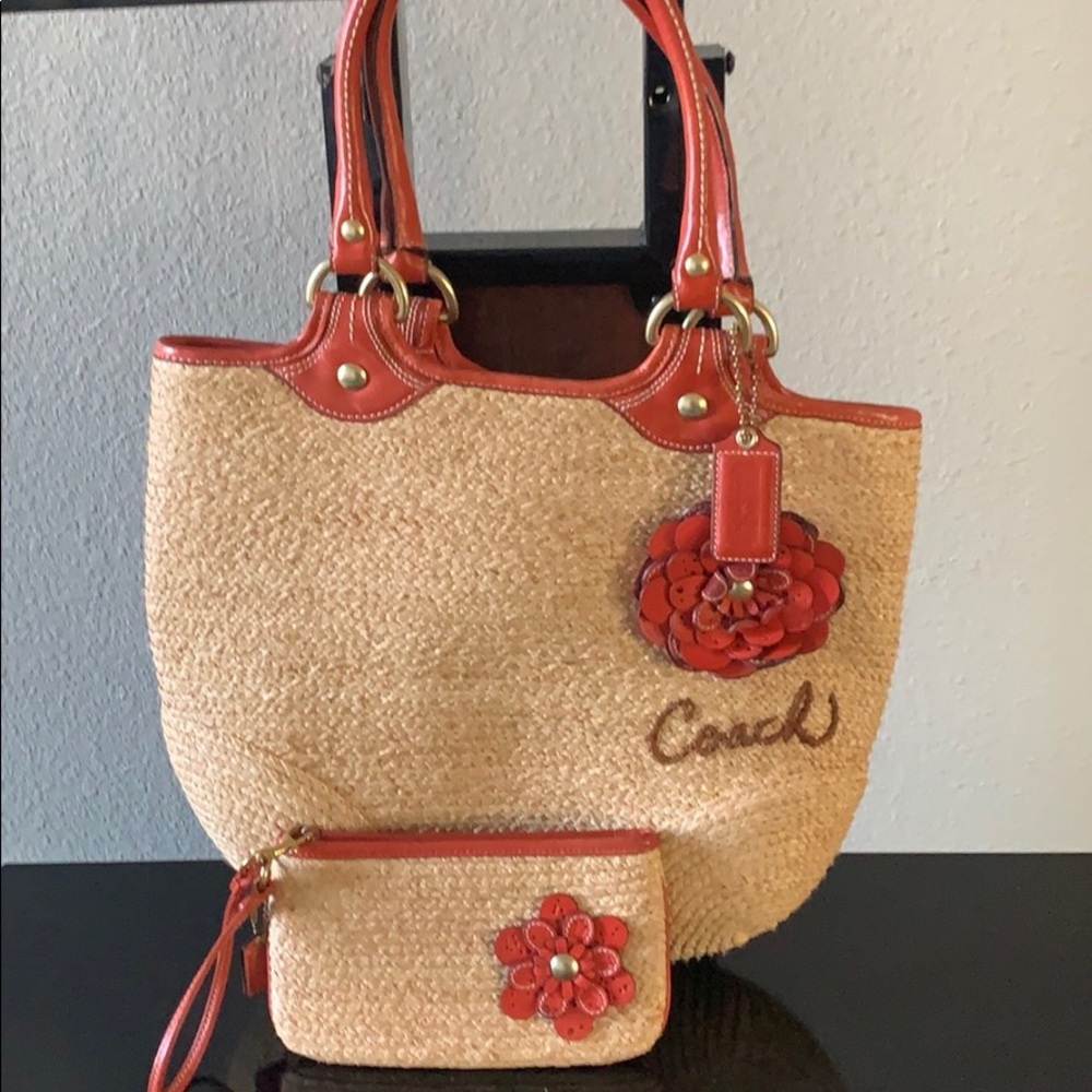 2 pc Coach purse and wristlet